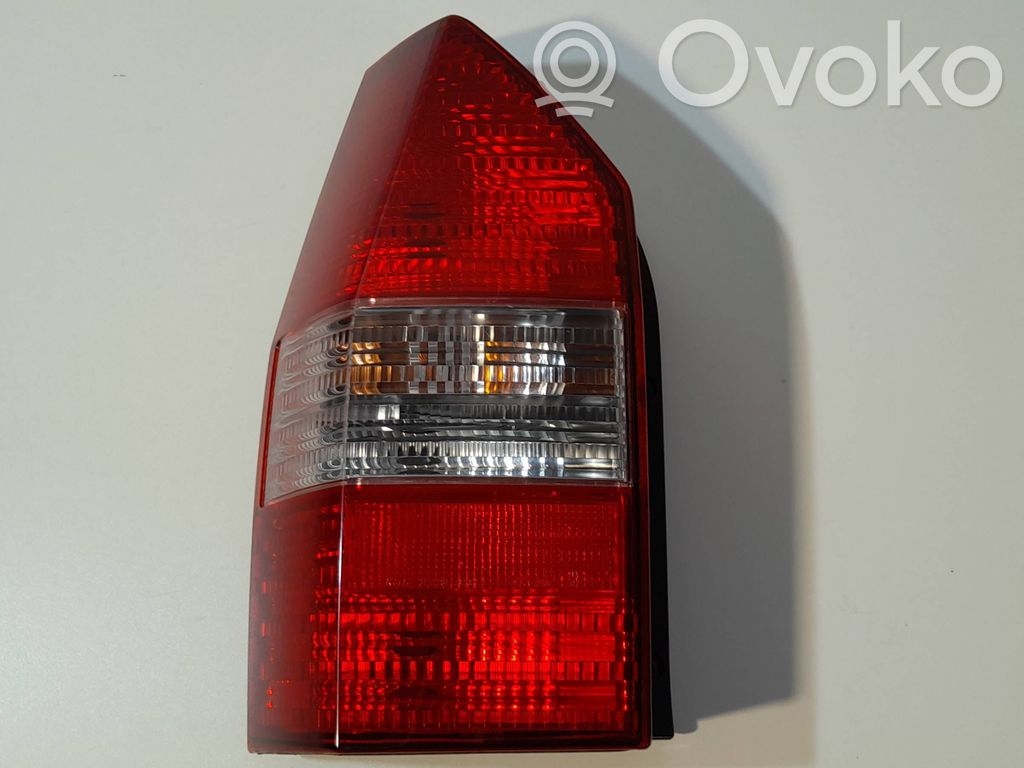 Mitsubishi Space Wagon Lampa tylna 