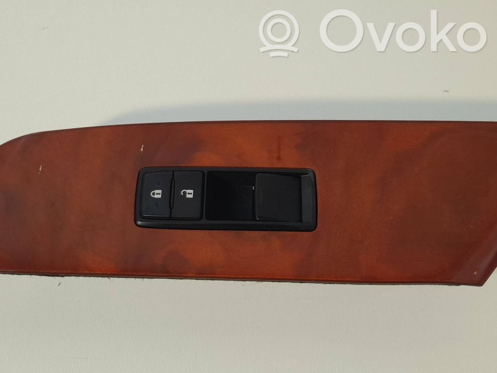 Electric window control switch   7423148090