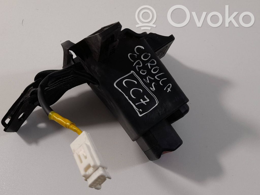 Toyota Corolla Cross Rear seatbelt buckle 
