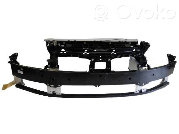 Mercedes-Benz EQS V297 Pas przedni 