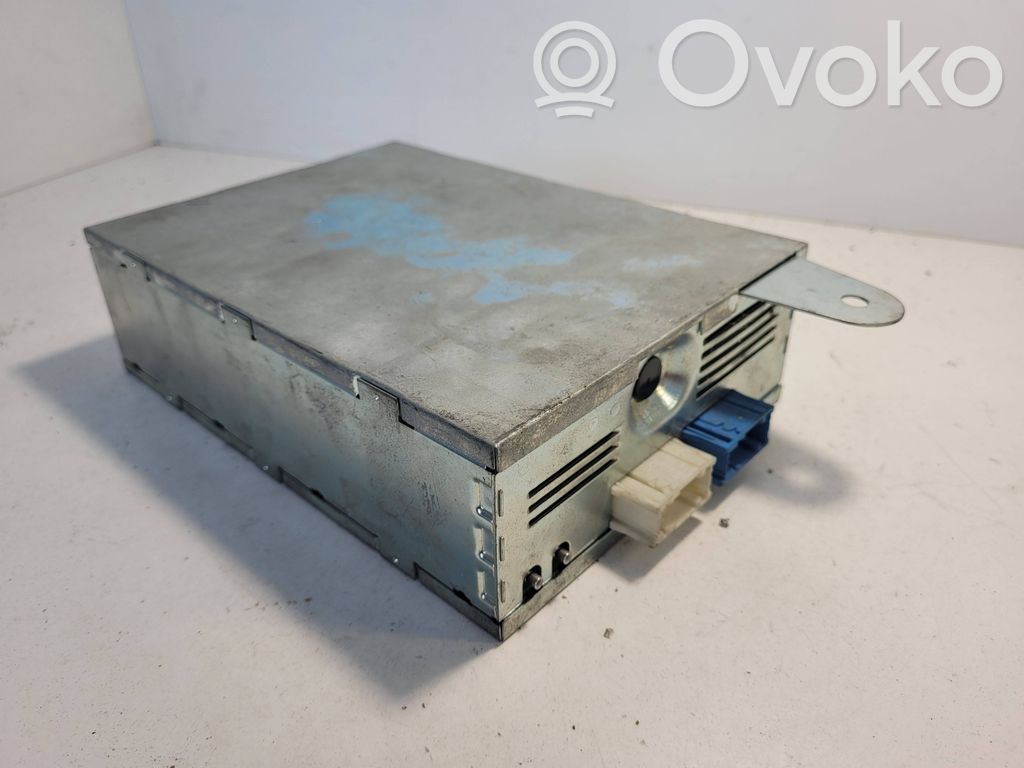 BMW 7 E38 Garso stiprintuvas 