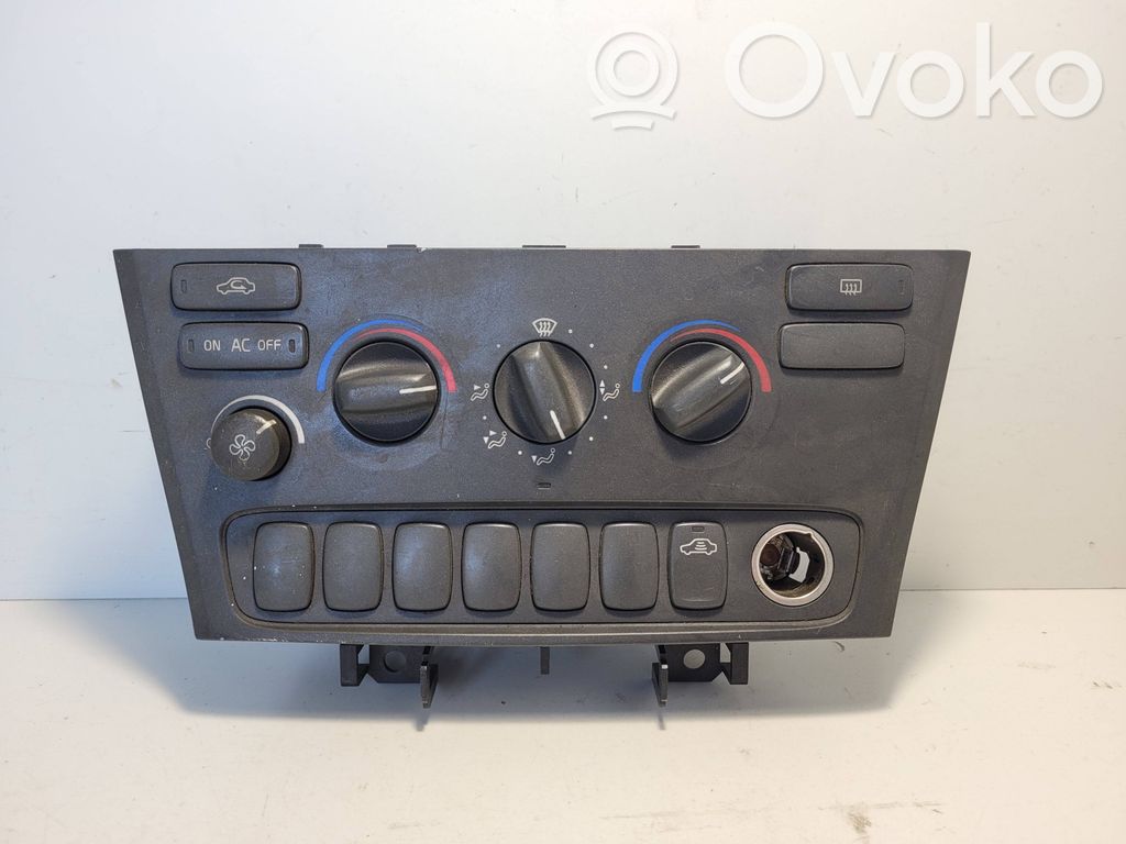 Volvo V70 Climate control unit 