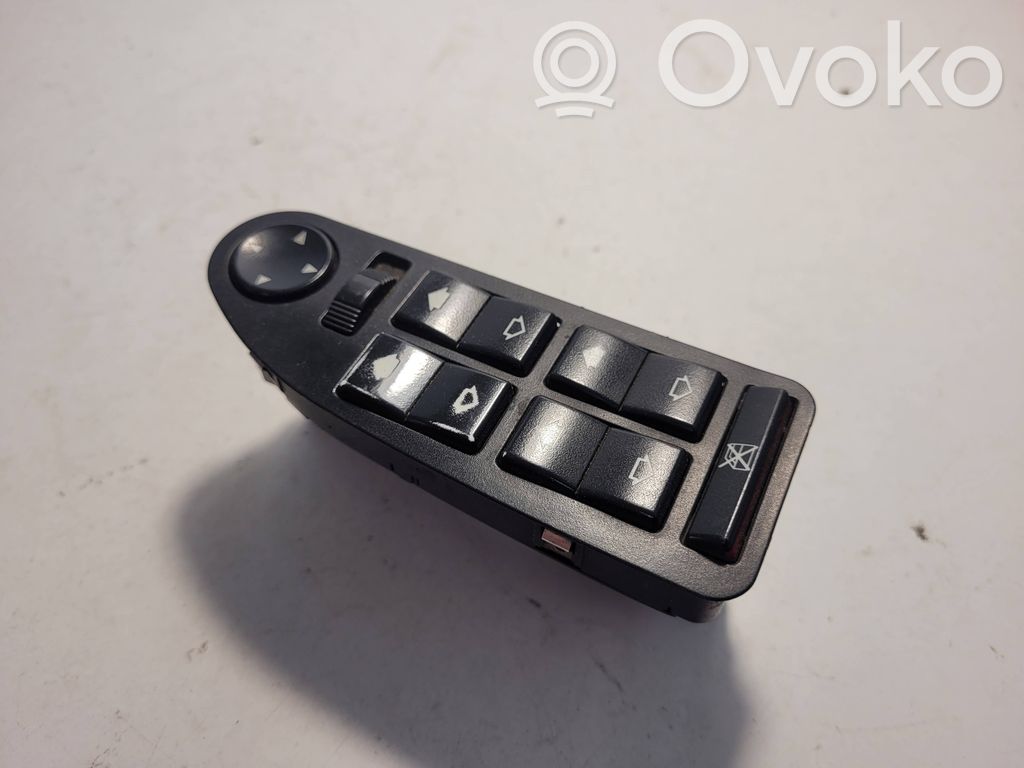 Electric window control switch   8368966,163164,9752