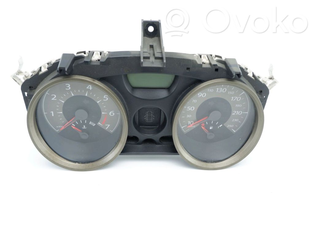 Renault Megane I Geschwindigkeitsmesser Cockpit 