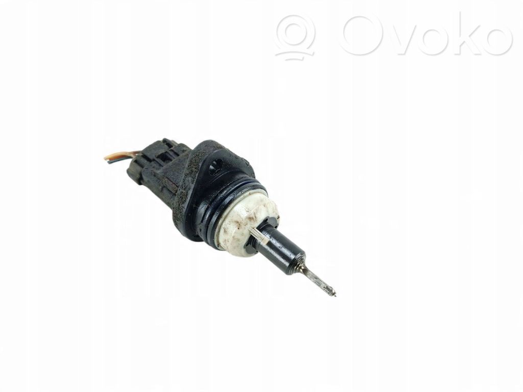 Sensor