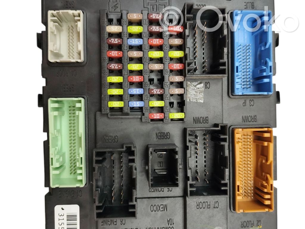 Ford Escape Fuse box set 
