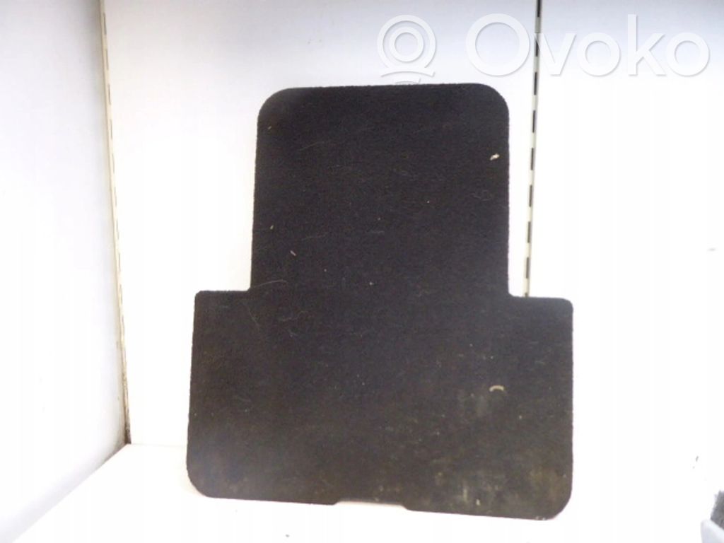Tailgate/boot lid cover trim
