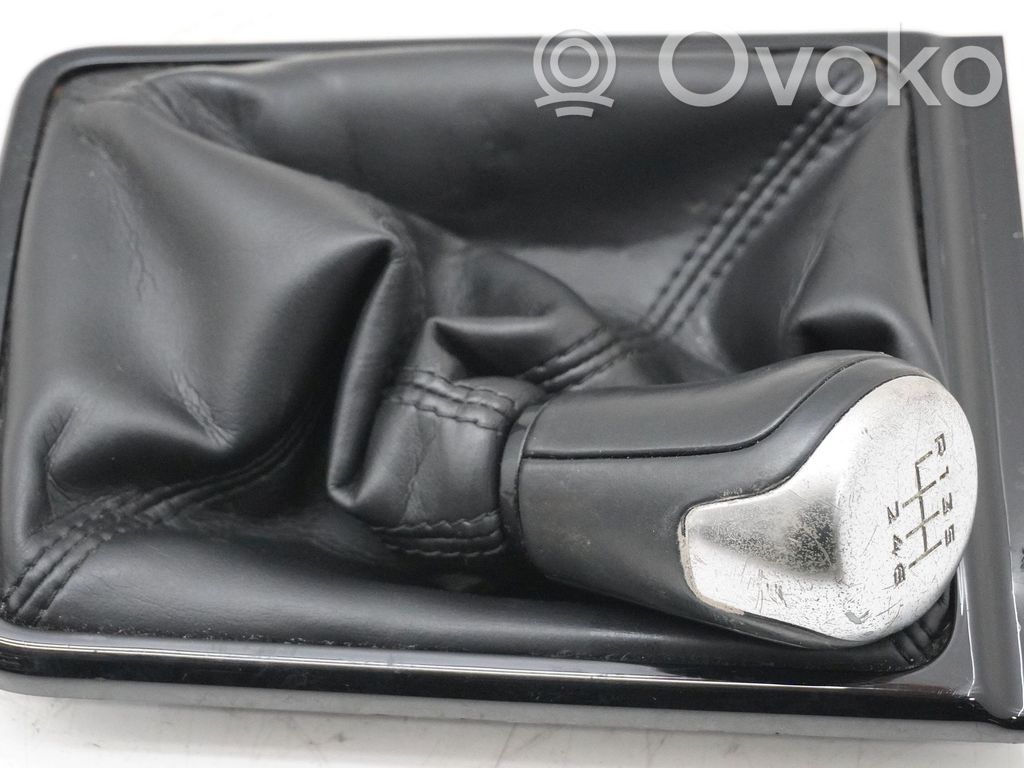 Jaguar XE Palanca de cambios 