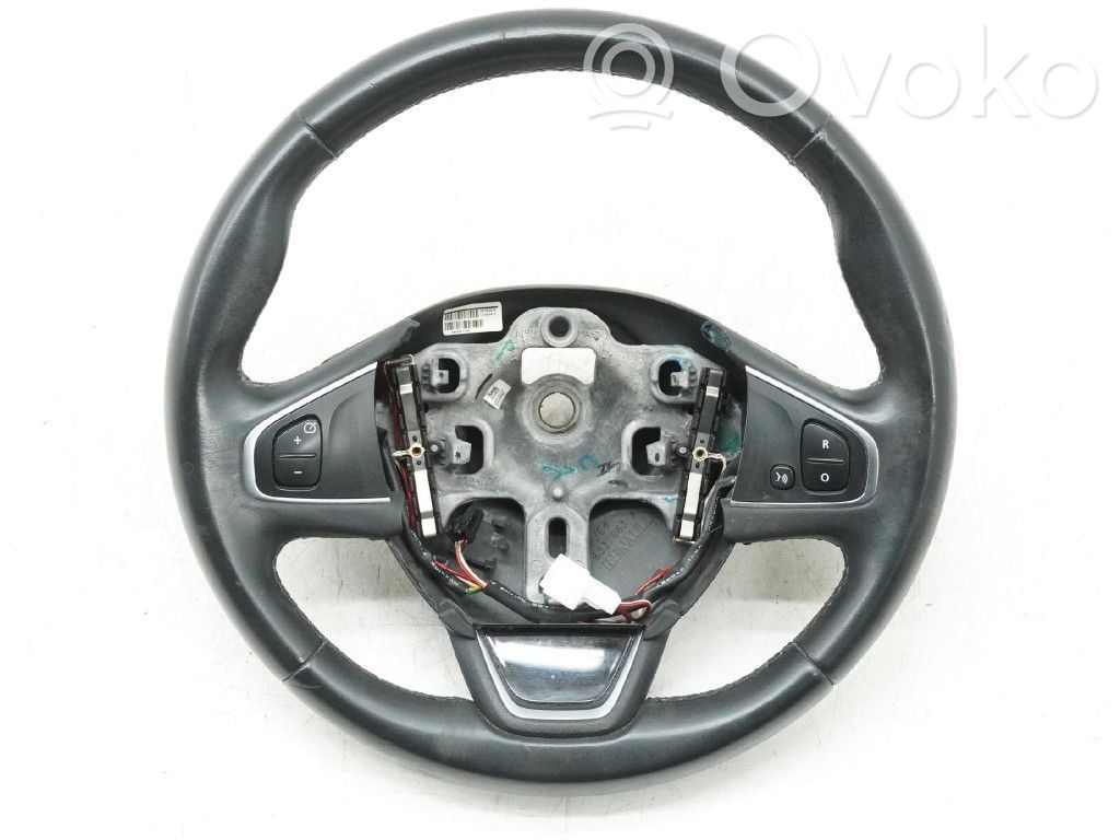 Renault Captur Steering wheel 