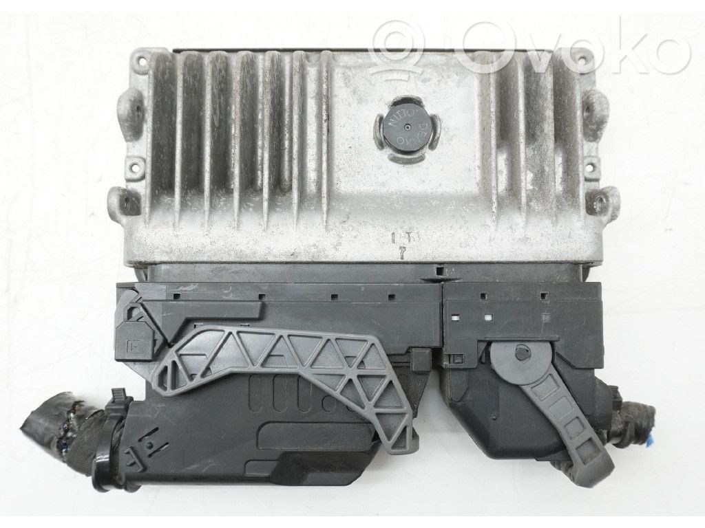 Engine control unit/module ECU   8966148R50,8966148R50