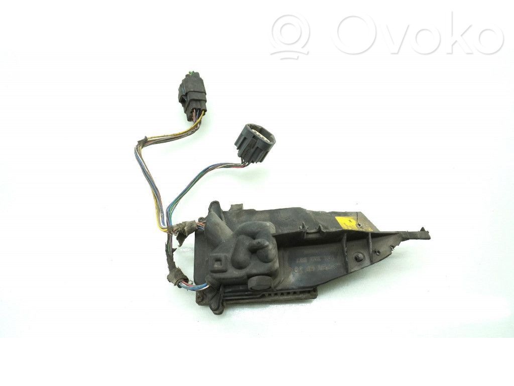 Volvo V50 Voltage converter/converter module 