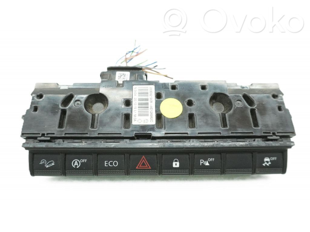 Dacia Duster II Other switches/knobs/shifts 