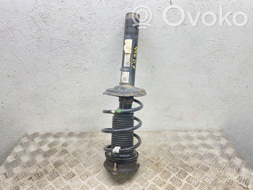 Volkswagen Golf VII Amortyzator osi przedniej ze sprężyną 