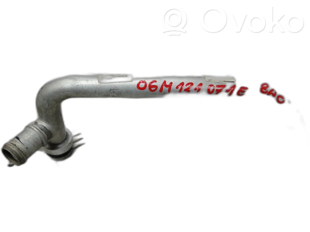 Audi A4 S4 B9 Tubo flessibile del liquido di raffreddamento del motore 