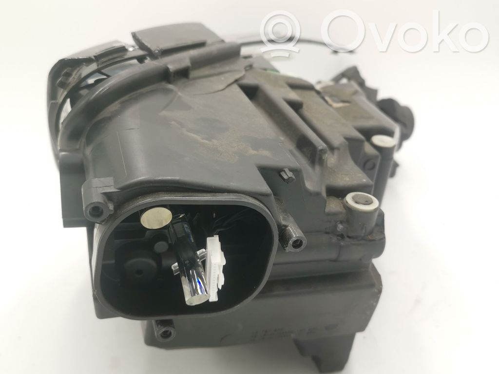 Audi A4 S4 B9 Etu-/Ajovalo 