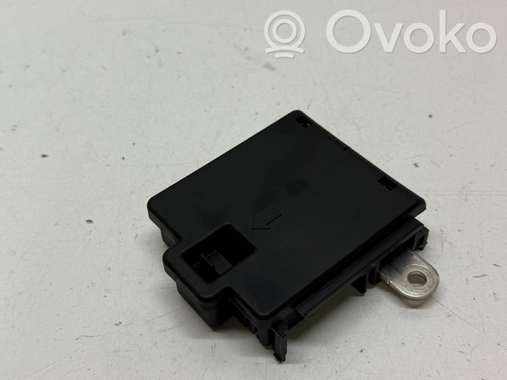 Audi RS Q8 Current control relay 