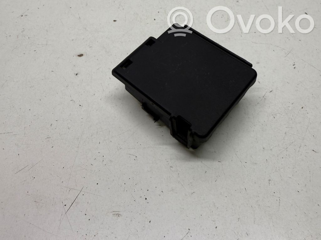 Cableado positivo   8W0941824AK
