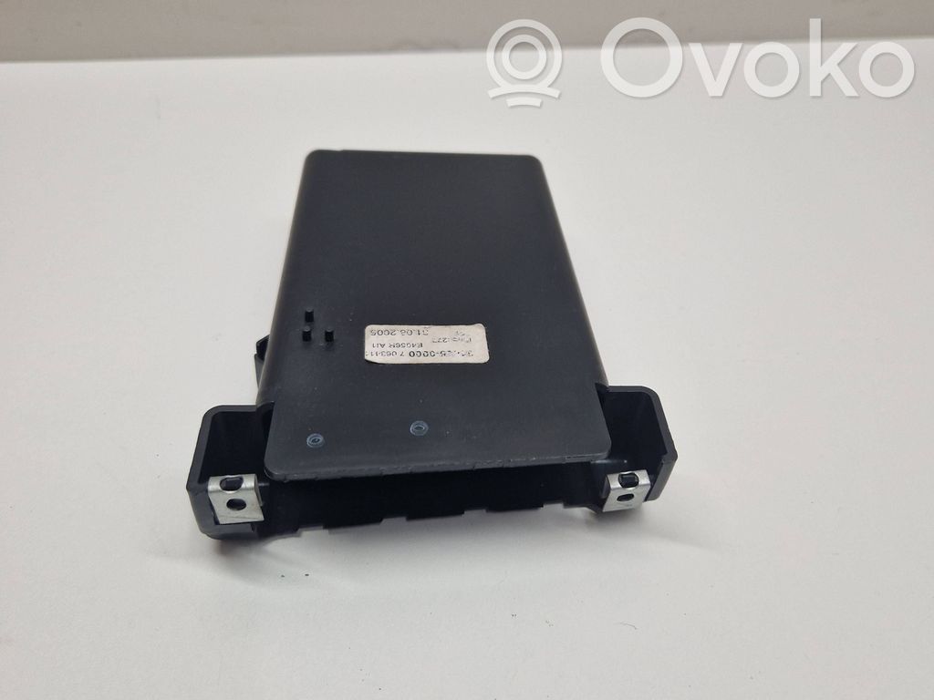 BMW 5 E60 E61 Kita panelės detalė 