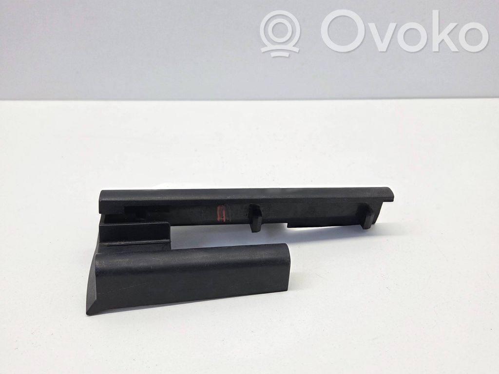 BMW 5 E60 E61 Rivestimento del binario sedile anteriore del conducente 