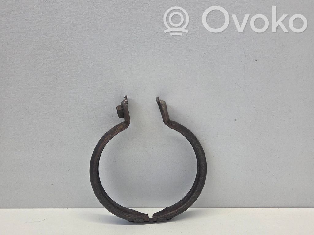 Muffler pipe connector clamp   7553602,11446610