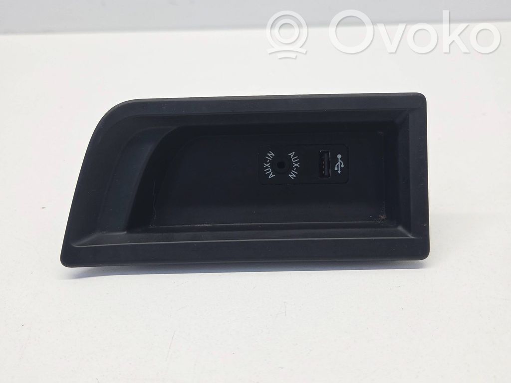 BMW 3 F30 F35 F31 Priză USB 