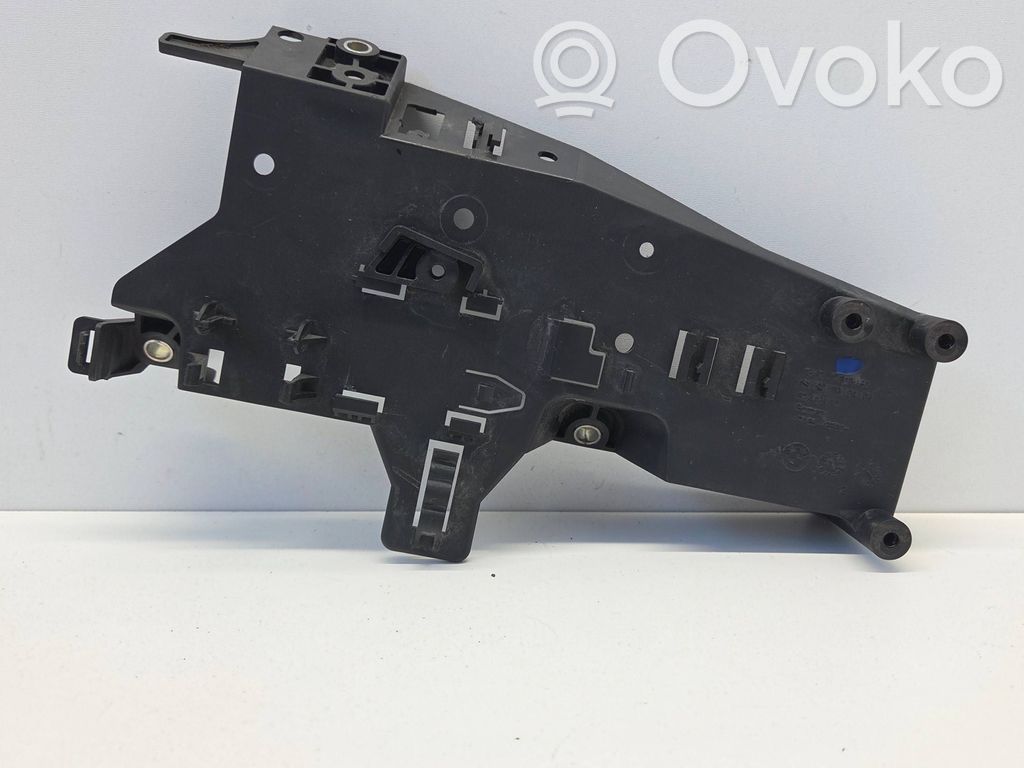 BMW X1 E84 Alte piese compartiment motor 