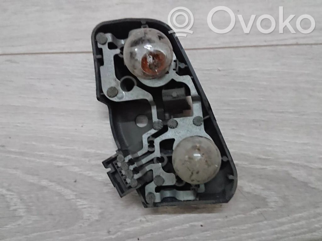 BMW 3 E46 Lampy tylnej klapy bagażnika 