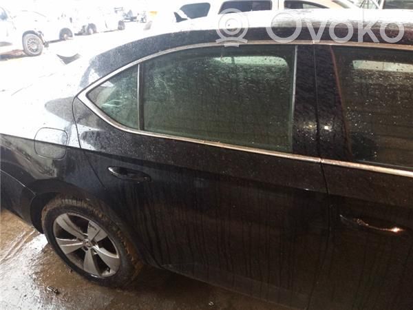 Skoda Superb B8 (3V) Puerta trasera 