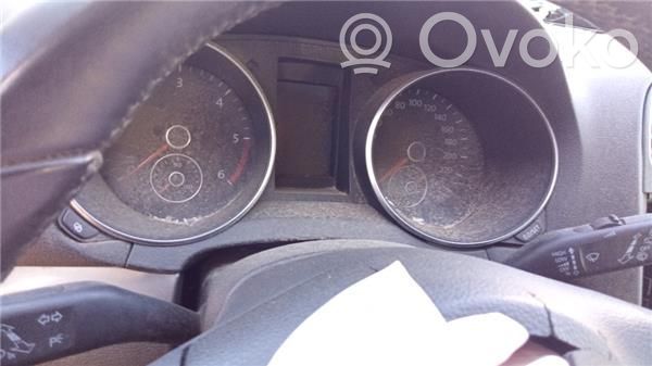 Volkswagen Golf VI Speedometer (instrument cluster) 