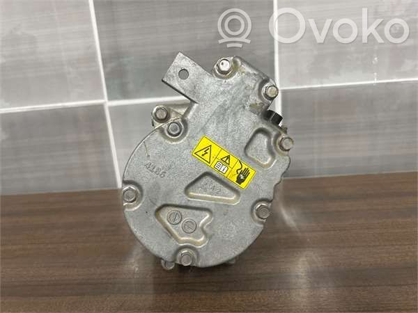 Ilmastointilaitteen kompressorin pumppu (A/C)   SHS33H4203