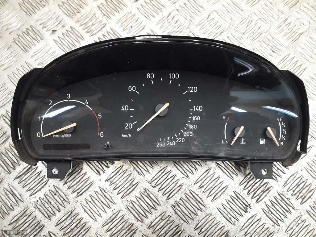 Saab 9-5 Tachimetro (quadro strumenti) 