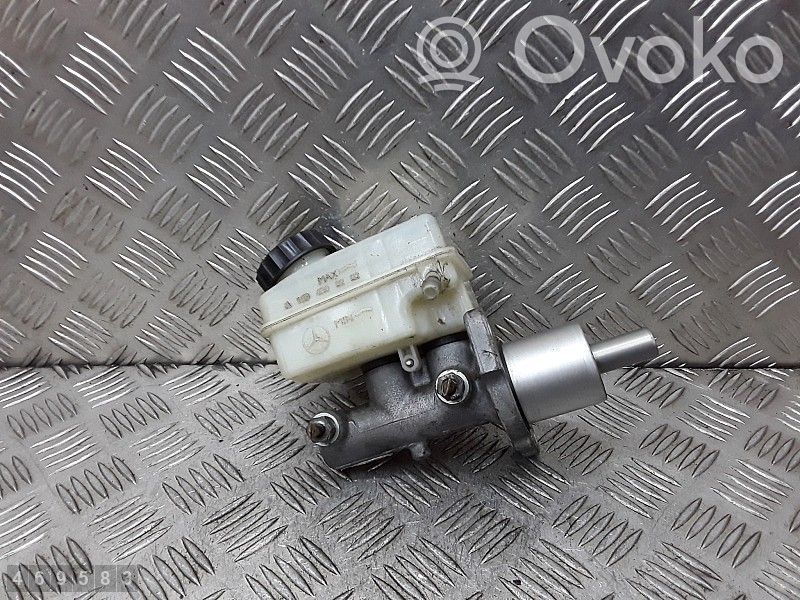 Mercedes-Benz A W169 Cilindro del sistema frenante