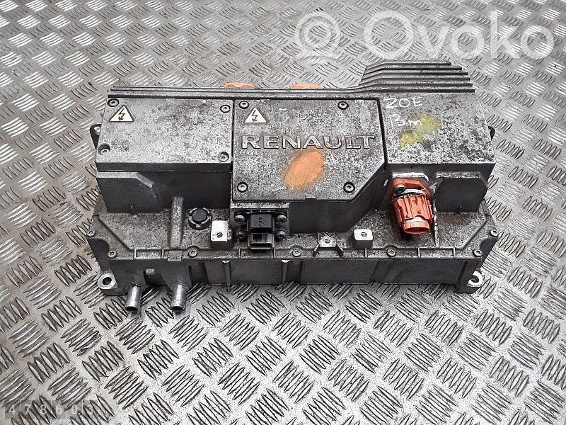 Inversor/convertidor de voltaje   296093666R