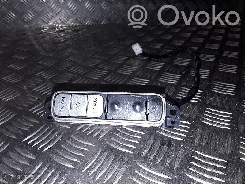 Nissan Leaf I (ZE0) Interruptor de control multifunción 