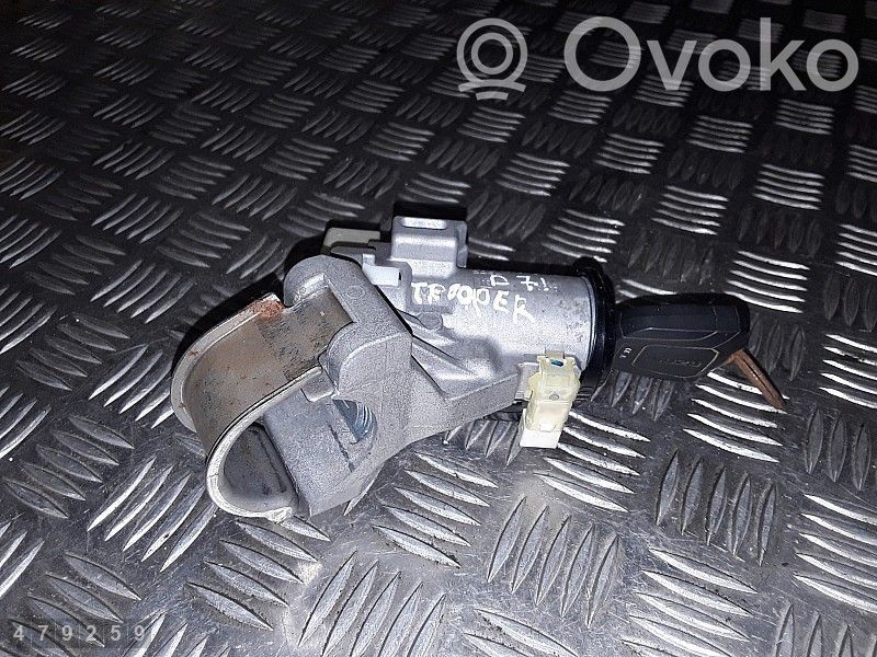 Isuzu D-Max Contact aprindere 