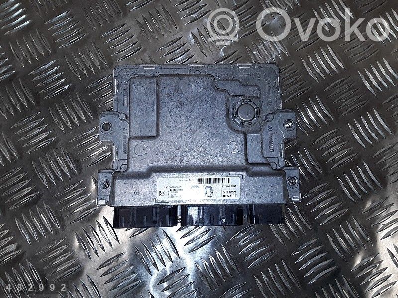 Nissan Navara D23 Engine control unit/module 