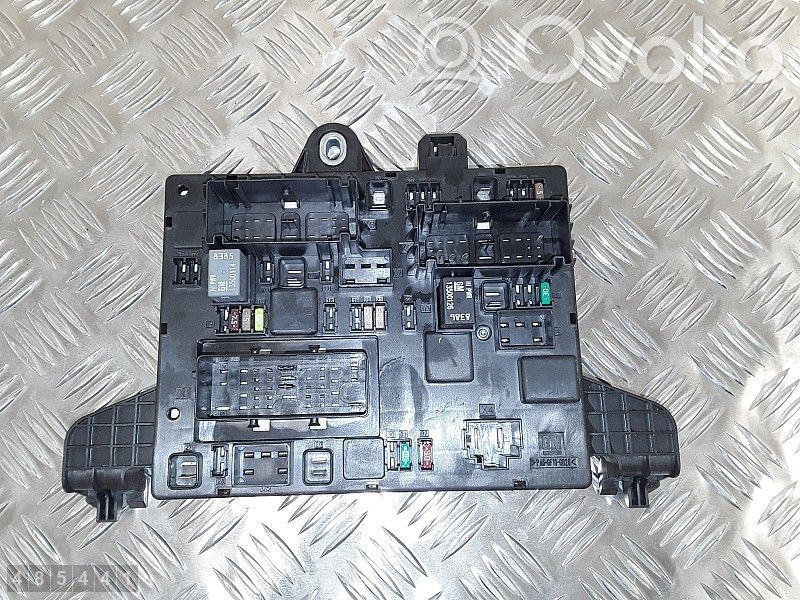 Opel Astra J Module de fusibles