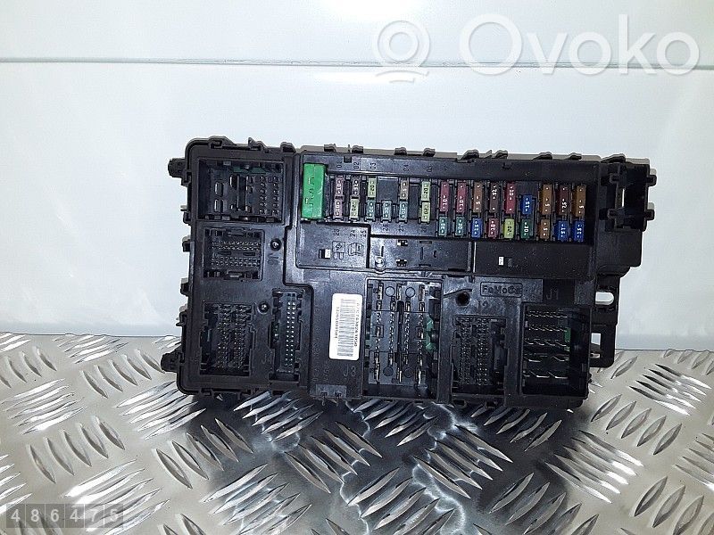 Ford Mondeo MK V Ramka / Moduł bezpieczników 