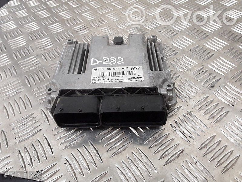 Opel Insignia A Engine control unit/module 