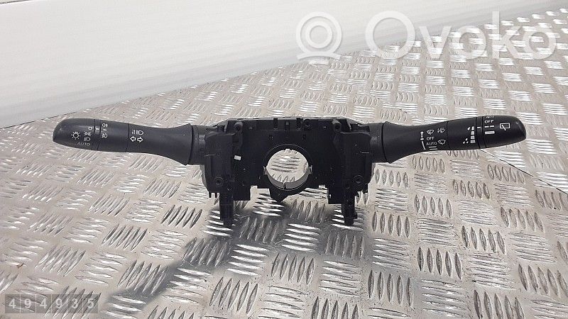 Nissan Qashqai Bloc semnalizator și ștergător parbriz 
