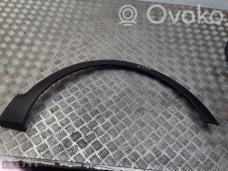 Renault Captur Priekinės arkos apdaila 