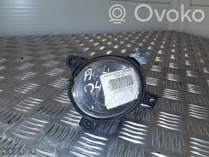 Feu antibrouillard avant   8E0941700C