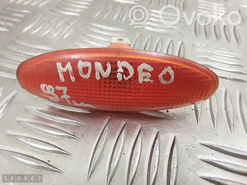 Ford Mondeo MK II Front fender indicator light 