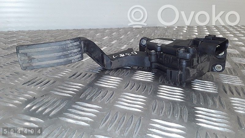 Accelerator throttle pedal   2S619F836AA