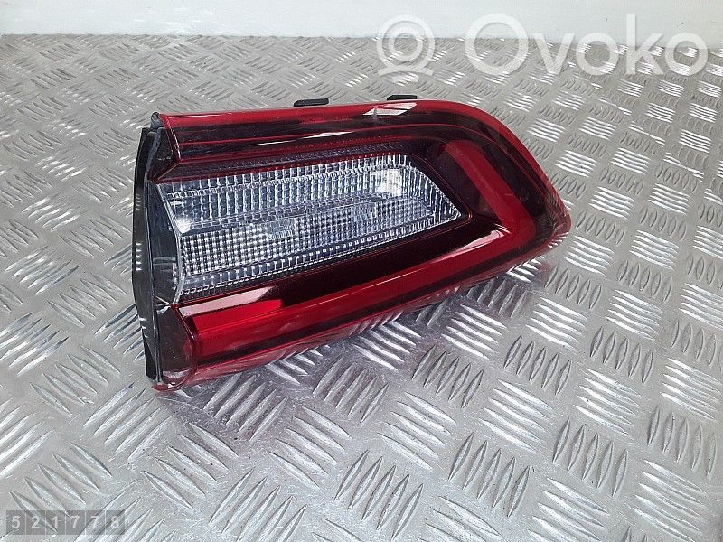 Ford Kuga III Lampă spate în capacul portbagajului 