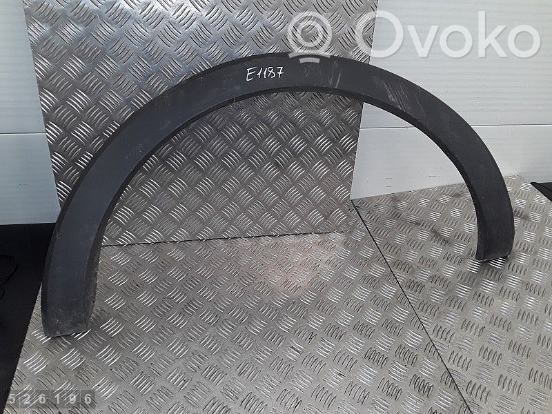 Ford Transit VII Galinės arkos apdaila 