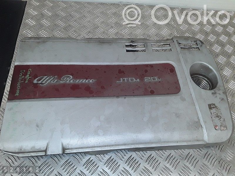 Alfa Romeo 159 Engine cover (trim) 