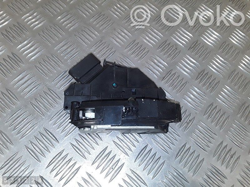 Ford Ranger Zamek drzwi przednich 
