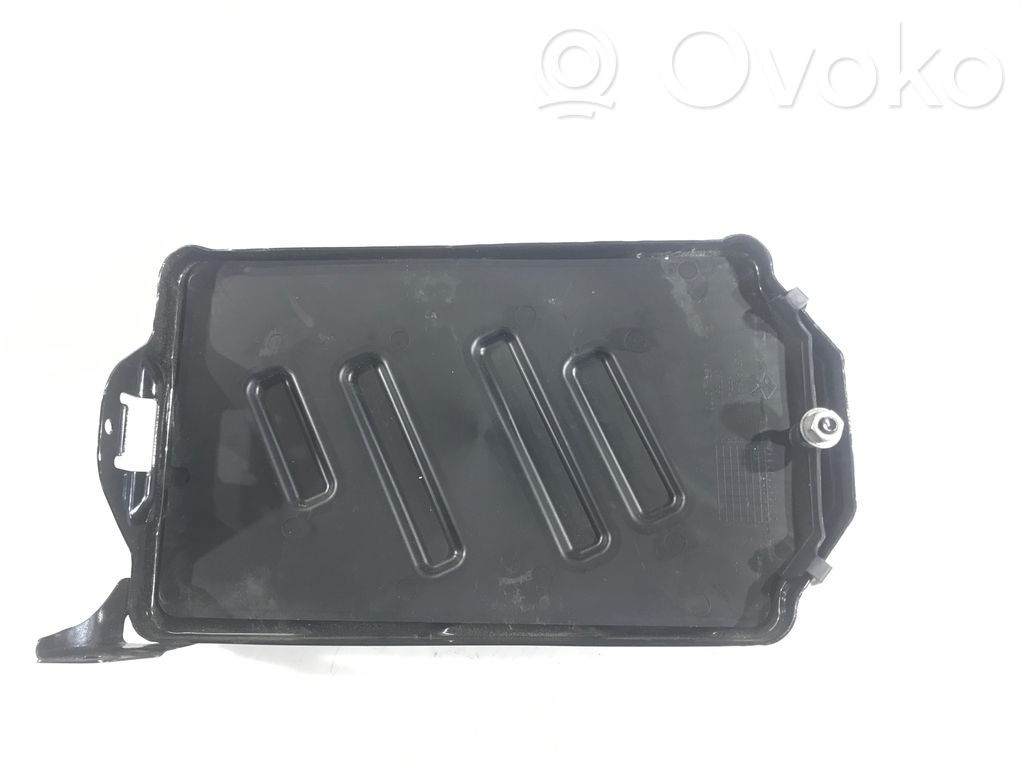 Chrysler Pacifica Battery tray 