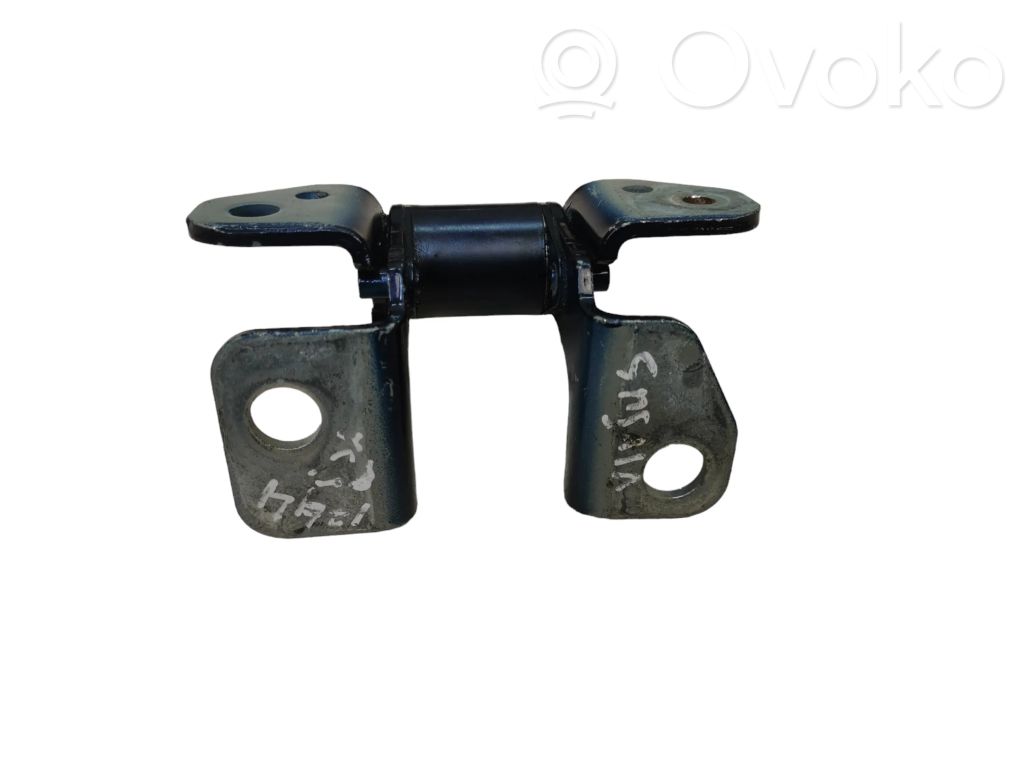 Chrysler Pacifica Front door upper hinge 